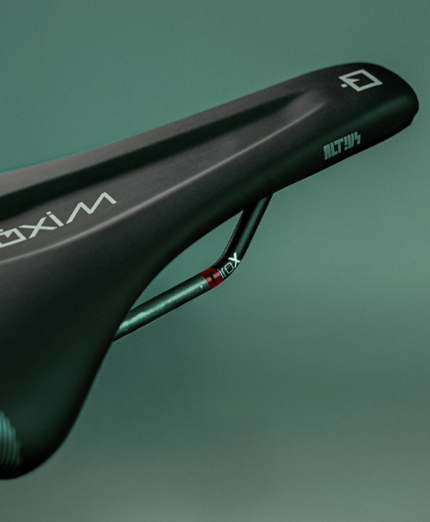 Prologo, Altius, sella, Proxim