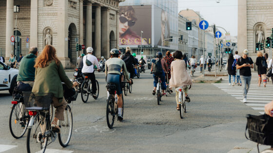 Bicicletta a Milano (foto Federico Ravassard)