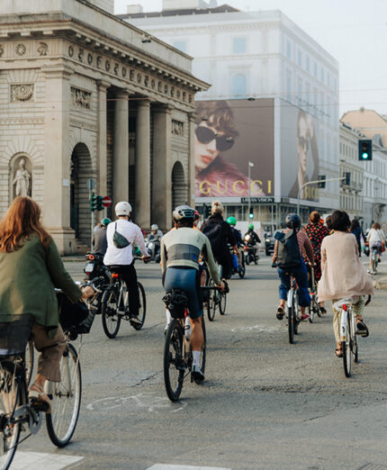 Bicicletta a Milano (foto Federico Ravassard)