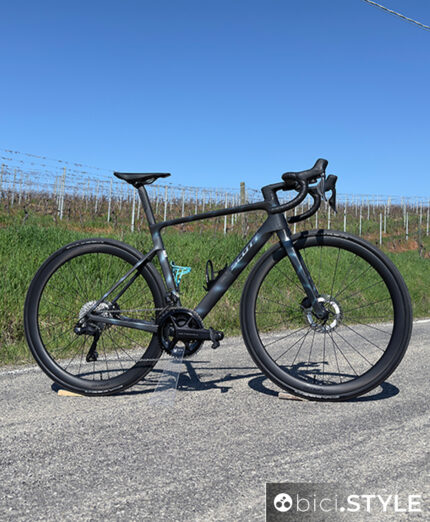 Scott Addict, fuori dai luoghi comuni e una bici moderna. Il test completo