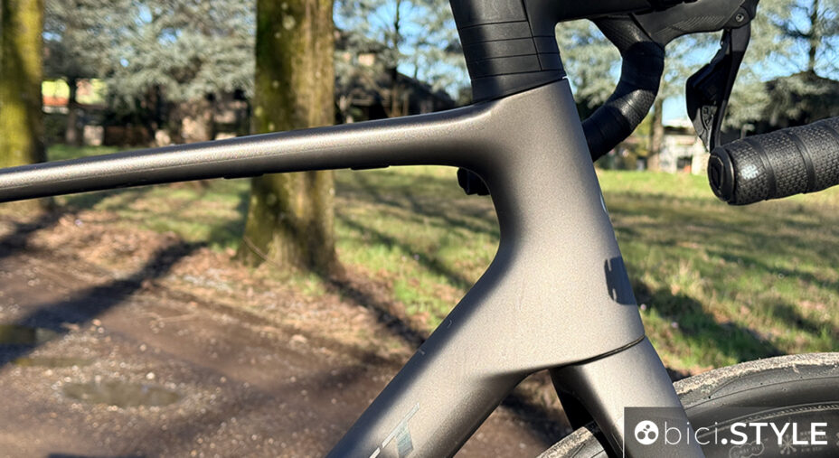 Scott Addict, fuori dai luoghi comuni e una bici moderna. Il test completo