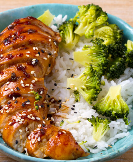 Petto di pollo o tacchino, riso basmati e cavolfiori: combinazioni interessanti (depositphotos.com)