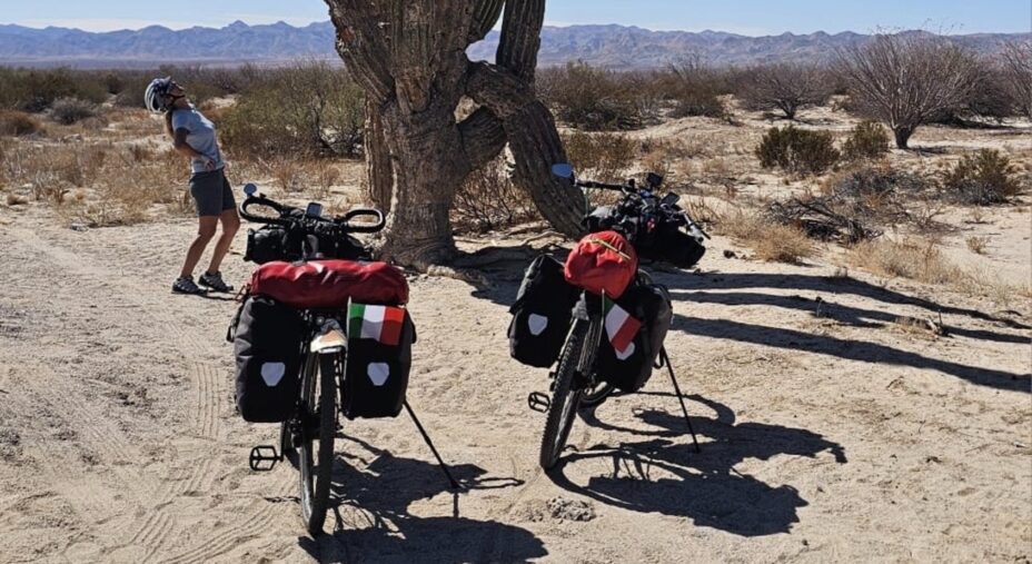 Biri Bikerando cavalletto telescopico, cicloviaggio, borse