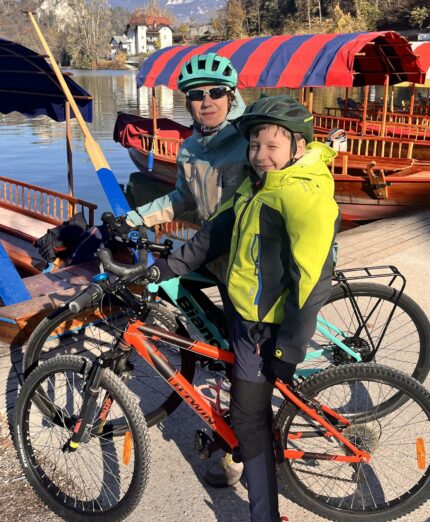 Famiglia in bici, Famigliainbici.com, lago di Bled, Slovenia