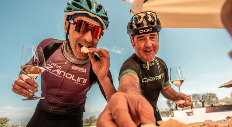 I ristori a base di prodotti tipici sono una caratteristica precipua del Colnago Gravel