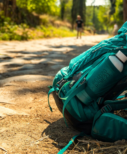 Spesso i percorsi del cammino sono completamente privi di traffico (foto Viefrancigene)
