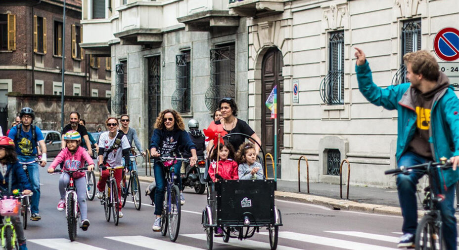 Milano, bambini in bici a scuola. L’impegno di Massa Marmocchi