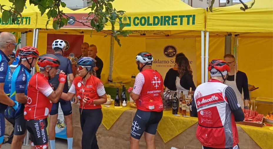 I ristori sono un richiamo inesauribile, proponendo i prodotti tipici e più gustosi della zona