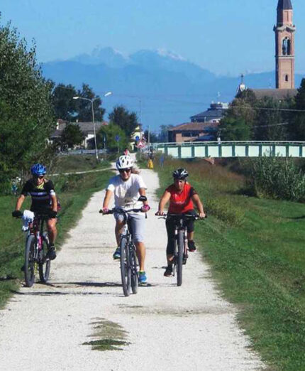 Abbinare bici e mezzi pubblici è fondamentale anche per portare gente in città dalla provincia