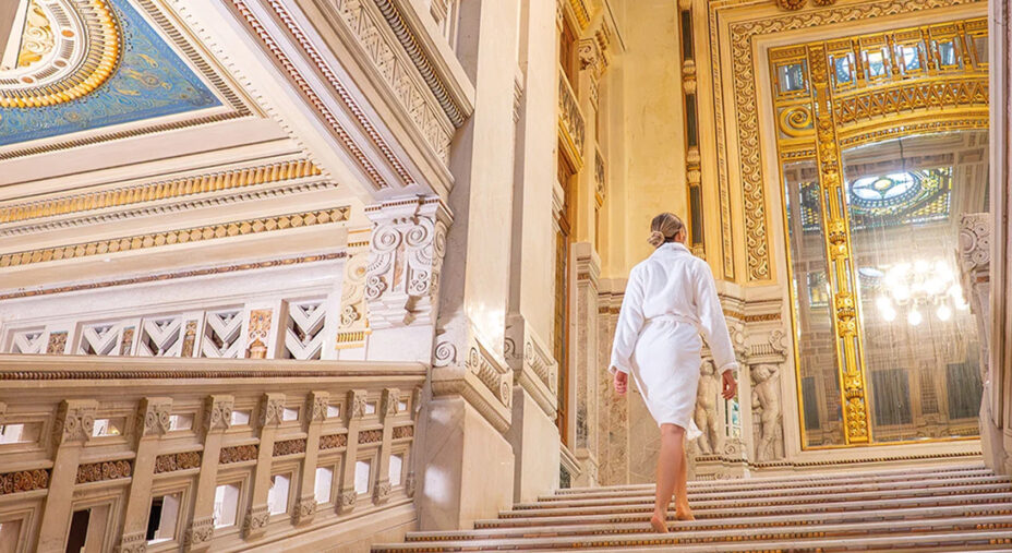 Il bellissimo Palazzo Berzieri restaurato da QC Spa of Woinders e risalente al 1912