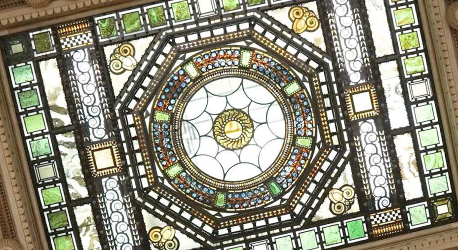 Il restauro consevativo ha restiuito alla città un esempio di Art Déco tornato alle sue origini