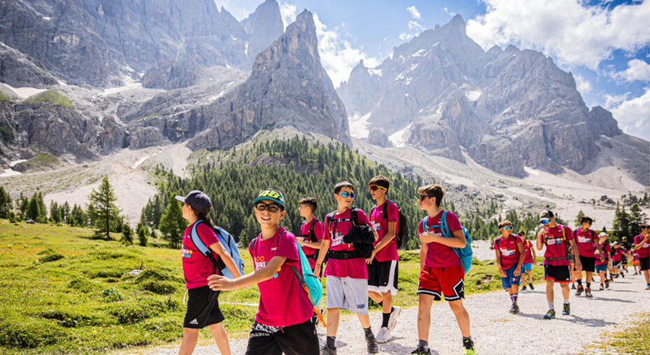 L'Adventure Week si svolgerà in Val di Fassa ed è aperta a ragazzi dai 7 ai 13 anni