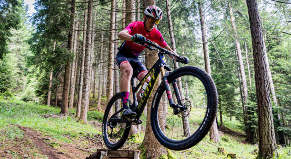 Alla Teen Week spazio a ragazzi dai 13 ai 15 anni con esperienze di guida ed esercizi tecnici, sempre divertendosi