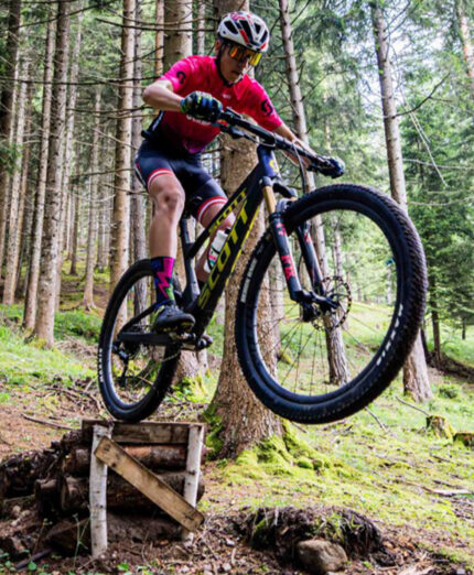 Alla Teen Week spazio a ragazzi dai 13 ai 15 anni con esperienze di guida ed esercizi tecnici, sempre divertendosi