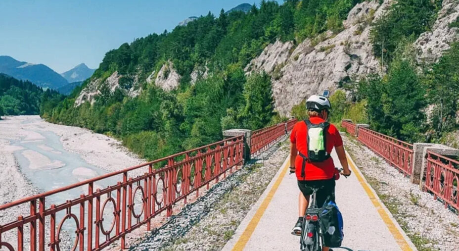 I tre anelli del progetto Ulrich si intersecano più volte con la Ciclovia Alpe Adria
