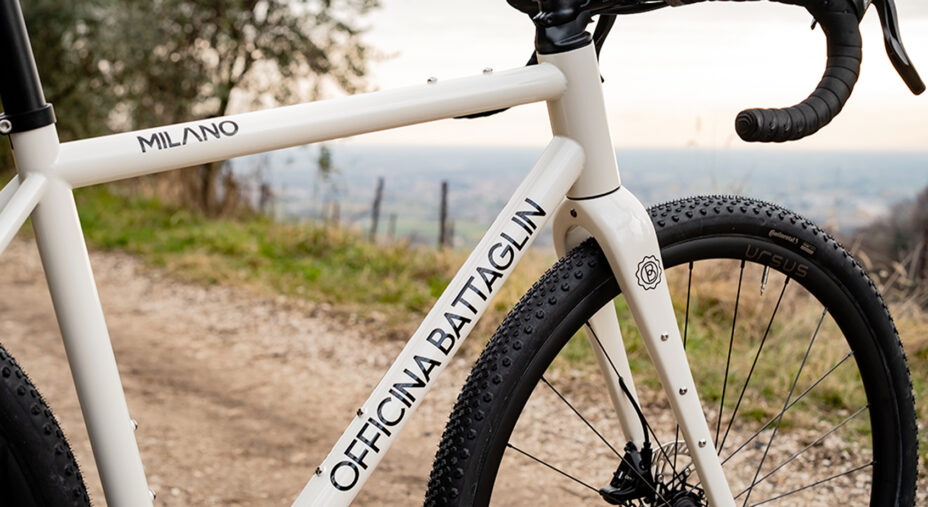 Officina Battaglin Milano, gravel accessibile, un'opera d'arte in acciaio