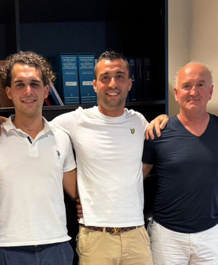 E' stato da un'intuizione di Stefano Santerini, a destra, che i fratelli Ballerini si sono appassionati alla Associazione