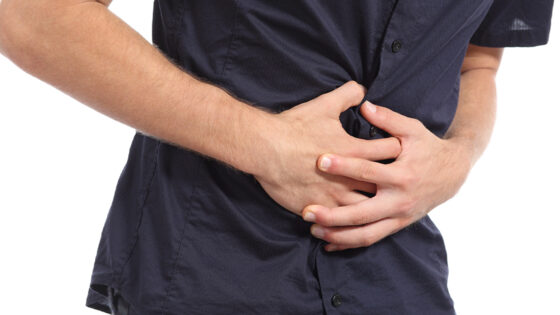 Crampi intestinali, dolore di pancia, salute (depositphotos.com)