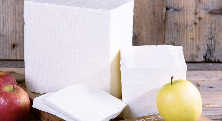 Il Primiero è anche gusto. Oltre ai noti piatti montagna, come la polenta o i canederli qui va forte la Tosèla un formaggio da gustare fresco o "alla griglia"