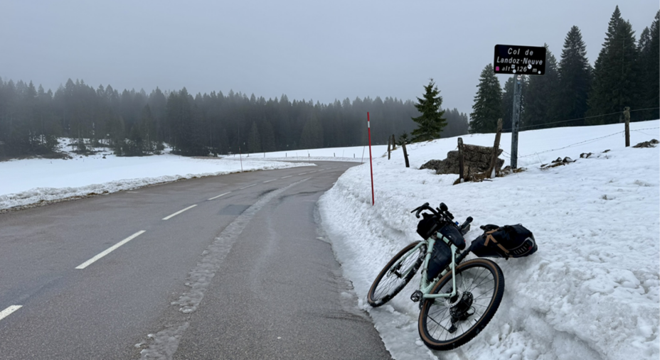 Silvia Gottardi, viaggio da Parigi a Cortina, Olimpiadi, bikepacking, neve, freddo