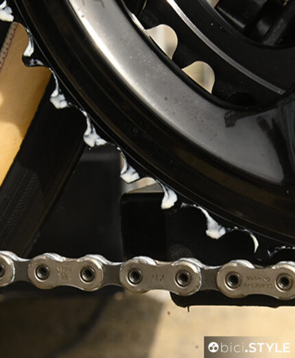 La cera è visibile sulla guarnitura: la sua permanenza garantisce lubrificazione durature