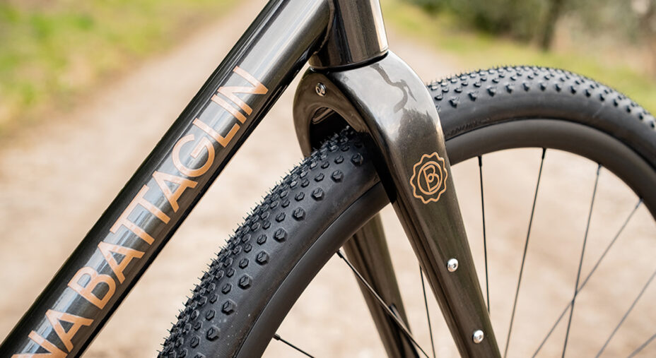 Officina Battaglin Milano, gravel accessibile, un'opera d'arte in acciaio