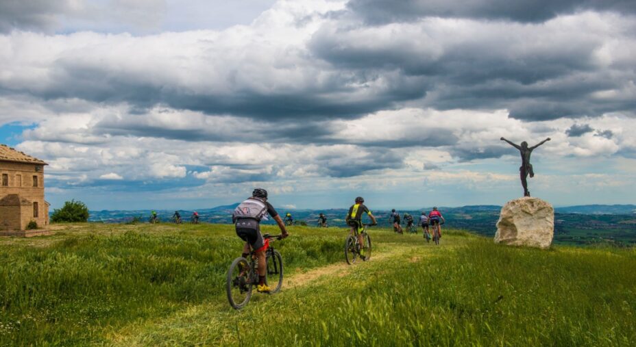 Cingoli (Mc), Marche, Borgo dei Borghi foto Avis Bike Cingoli