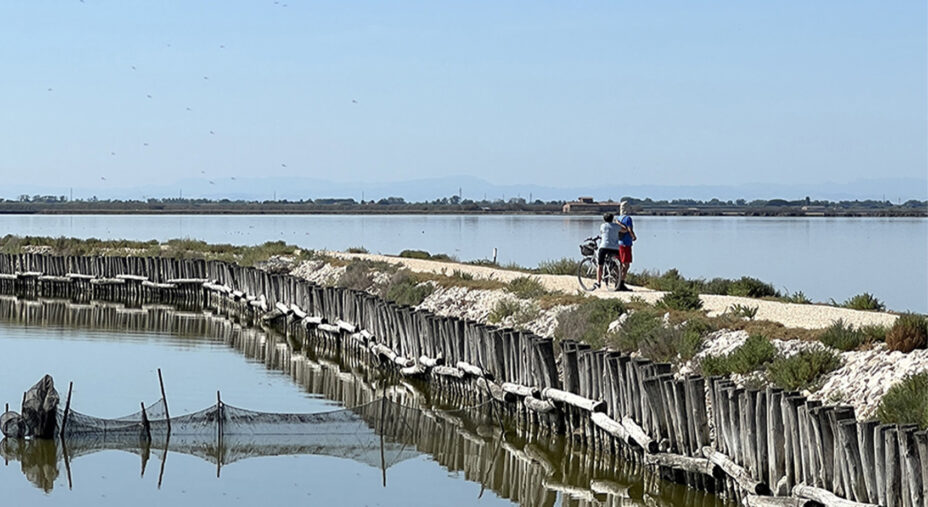 Il tracciato passa anche per i luoghi dove i pescatori piazzavano le trappole per le anguille