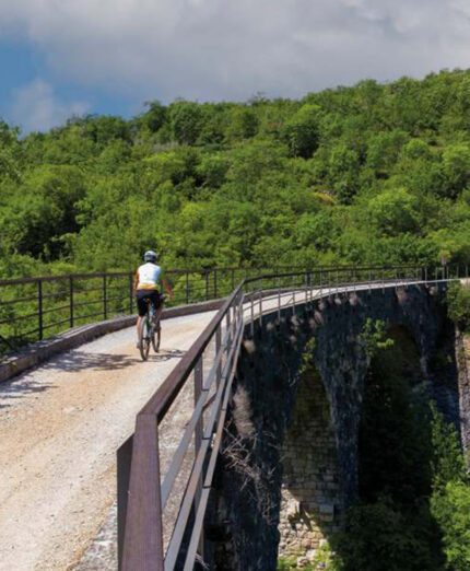 La Parenzana, sviluppata da una vecchia ferrovia ha contribuito molto al cicloturismo croato