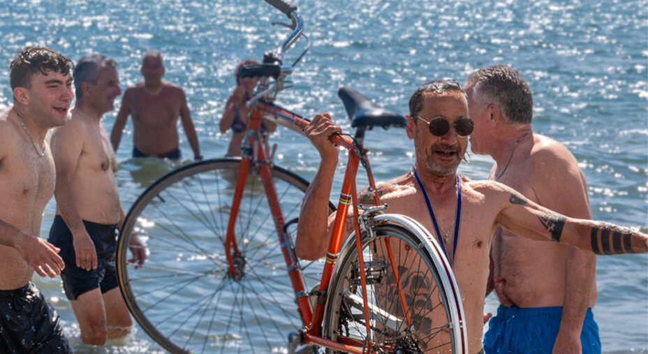 Per tutti la ciclostorica Leopoldina si concluderà con l'immancabile tuffo finale...