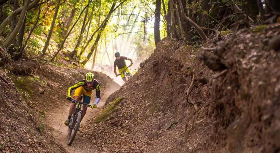 La struttura di Massa Vecchia ha anche bellissimi sentieri al suo interno, una sorta di palestra naturale
