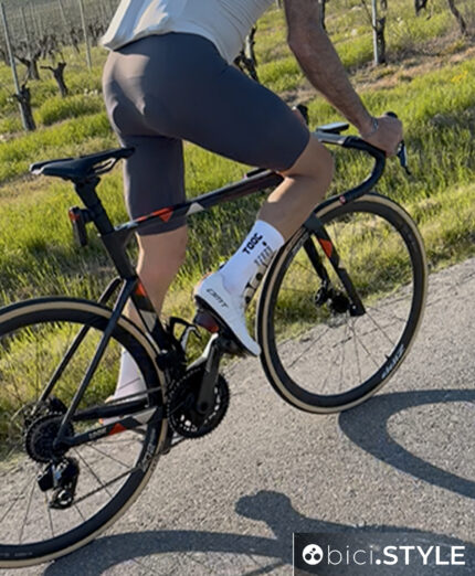 Taac Cycling Podio e Volata, capi tecnici per chi vuole stare bene