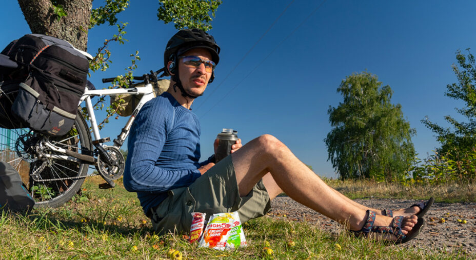 Cicloturista, nikepacking, alimentazione (depositphotos.com)