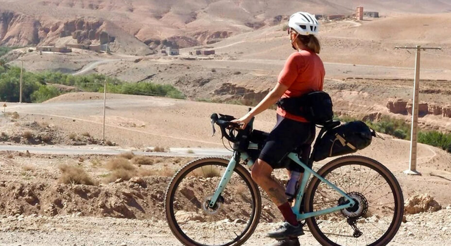 Bikepacking, donna, avventura (foto GIVI-bike)