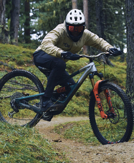 casco Abus Targon