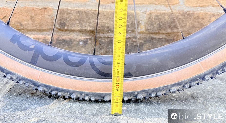 Deda Allroad Carbon, super ruote per la strada e per il gravel