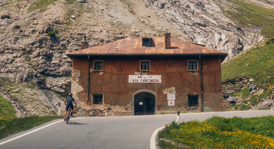 La Cantoniera dello Stelvio, il più è fatto, ma occhio a credere che sia finita (foto Stefan Haehnel)