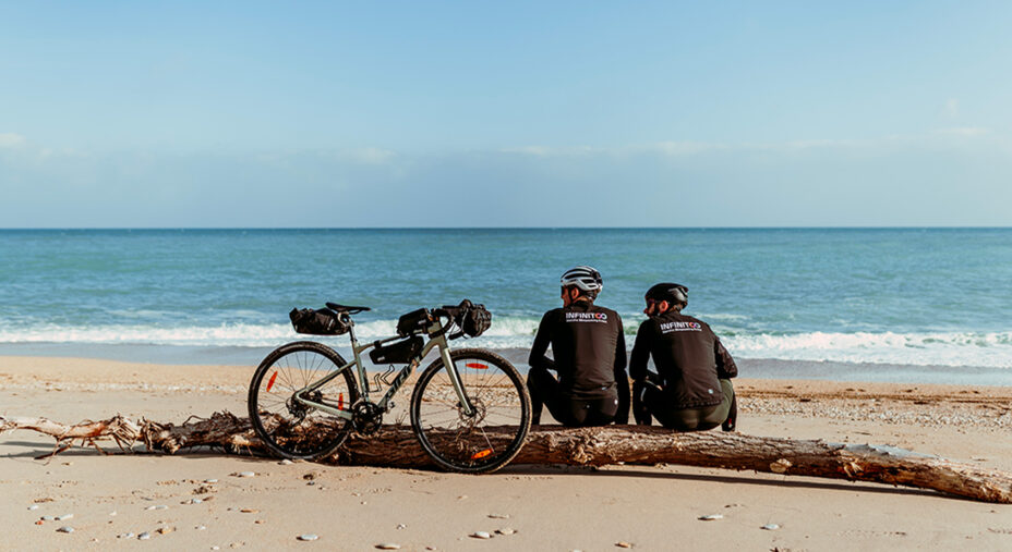 Gli anelli di INFINITOO partono da Montefano e arrivano al mare e anche alle montagne