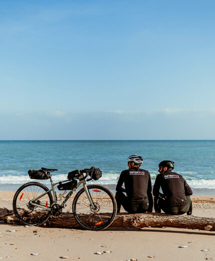 Gli anelli di INFINITOO partono da Montefano e arrivano al mare e anche alle montagne