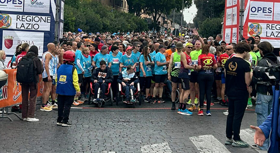 Partenza da PIazza Bocca della Verità per i circa 4.000 partecipanti alla Run for Autism, giunta alla 14ª edizione