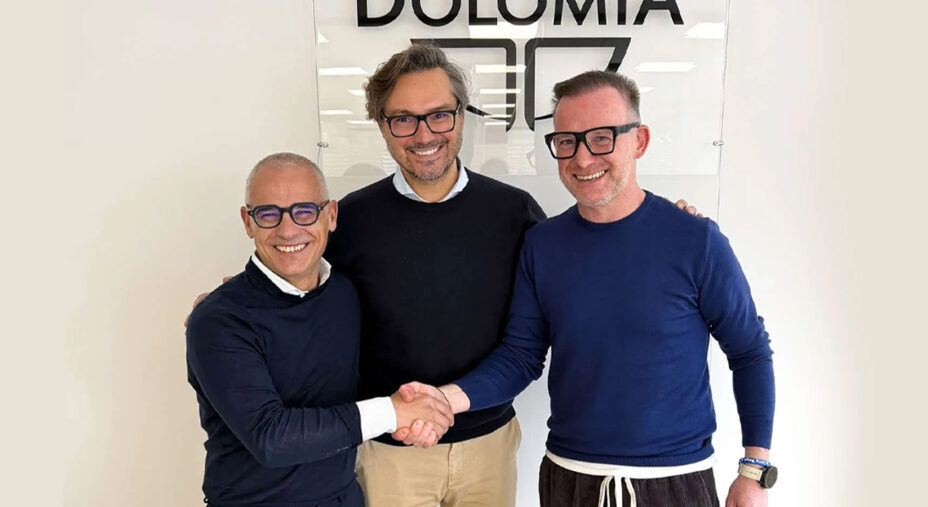 Federico Casalini, primo a sinistra, con Federico Trost di Acqua Dolomia alla nascita di River&Peaks