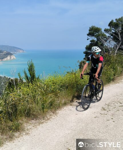 Puglia, Gargano, gravel, panorama, mare