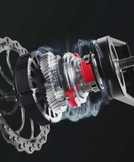 Le tre diverse velocità sono una perfetta applicazione per consentire all'ebike di muoversi nel traffico