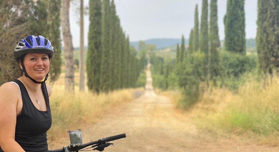 Sophie Puncher, responsabile della Tenuta del Fontino, una delle strutture del consorzio Bike in Massa Marittima