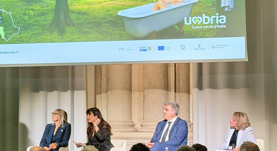 Un momento della presentazione dell’evento “Vivere l’Umbria è vivere davvero” allestito direttamente dalla Regione