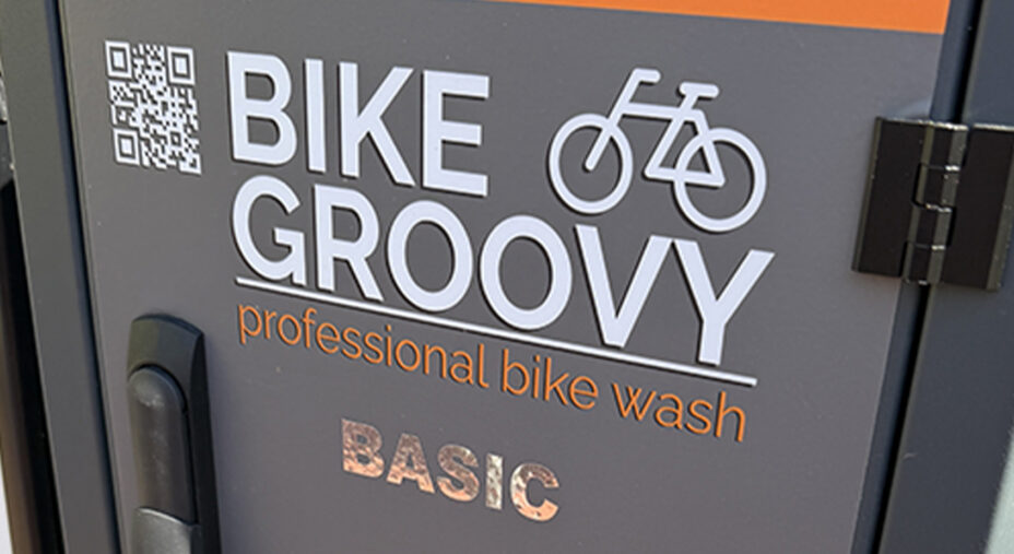 Il sistema Bike Groovy lava le bici sfruttando l'acqua calda e la bassa pressione