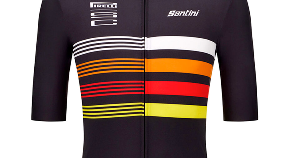 Santini e Pirelli insieme per la collezione Sport Club 2026