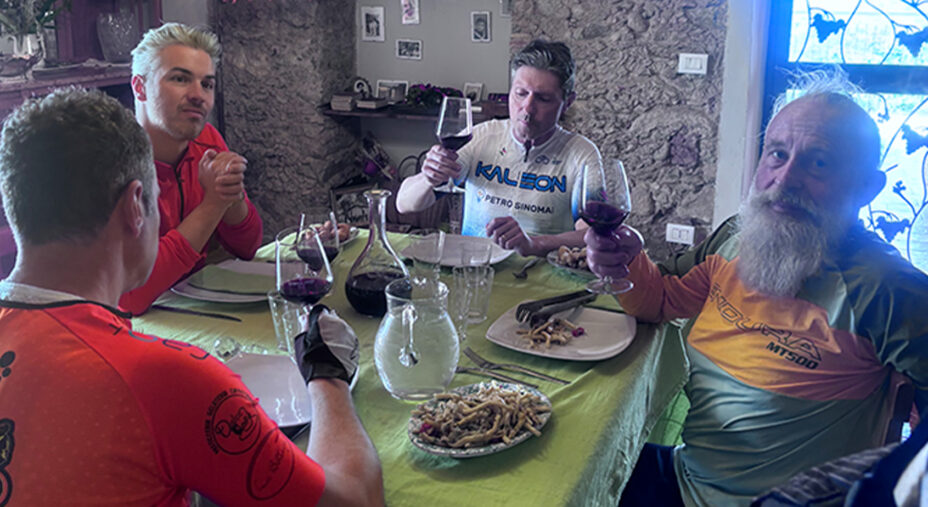 L'accoglienza e la tavola sono il punto forte della struttura cosentina (foto Borgo Riolo)