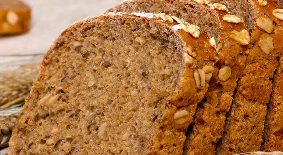 Il pane integrale magari va evitato nel pre-allenamento per le sue fibre, ma va bene se consumato in anticipo (depositphotos.com)