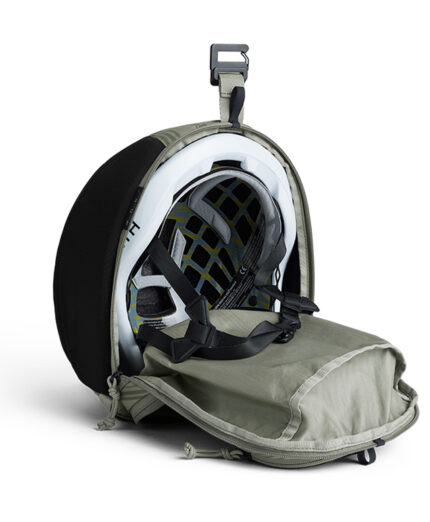 Assos e Db (Deuchebags), una collaborazione di stile e qualità